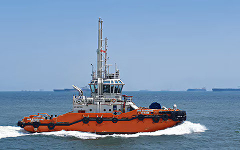 First LNG tugboat with hybrid system goes into operation in Singapore with mtu gas engines from Rolls-Royce
